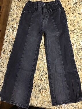 Girls Old Navy Stylish wide leg Black Denim Jeans; add to Bundle for $2